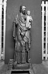 St. Jozef met kind - Grave - 20083819 - RCE -  Sint Elisabethkerk: St. Jozef met kind